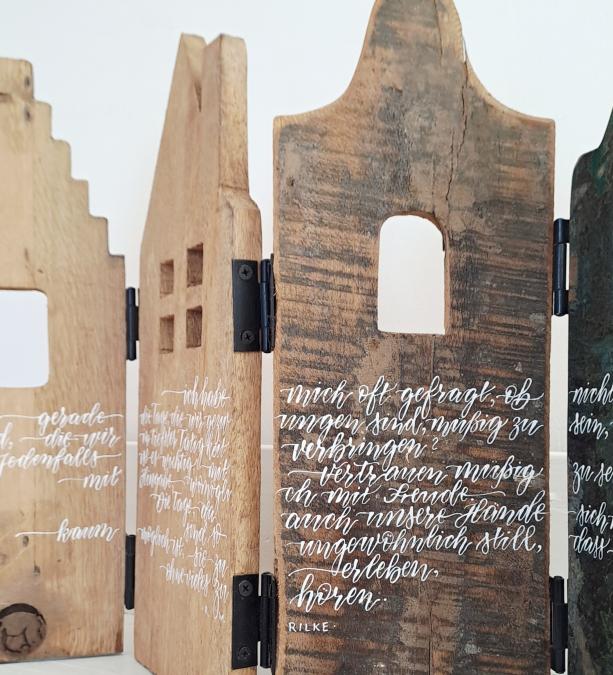 häuserzeile. müßigkeit.